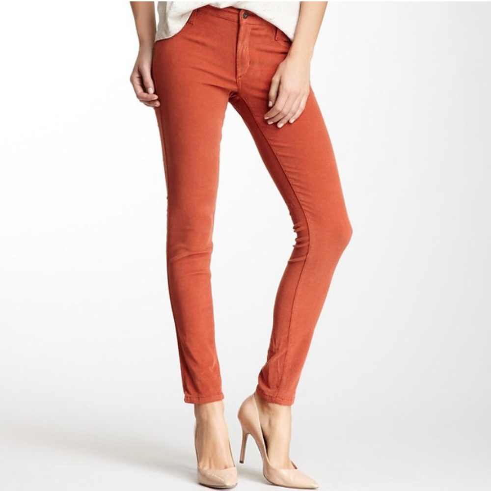 Vince Mid Rise Skinny Jeans in Rust